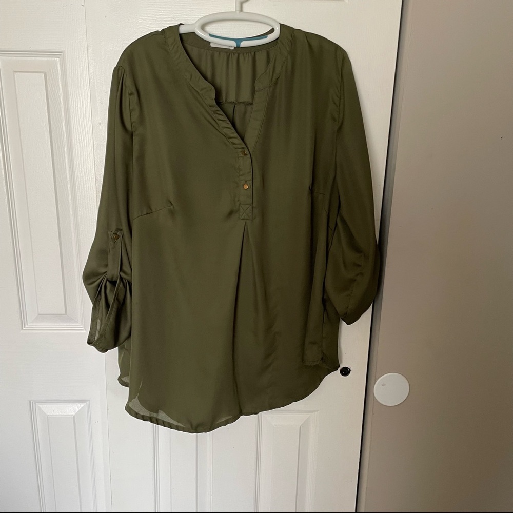 Green tunic length top